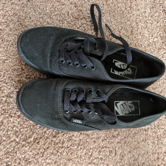 black vans - Picture 1 of 2